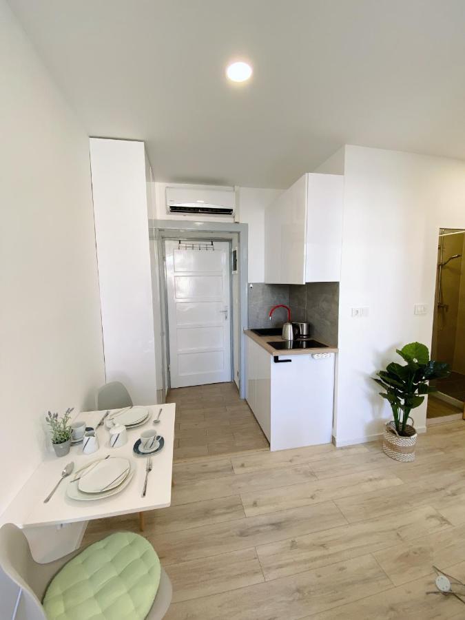 Appartamento New Stylish & Modern Studio Apart - With Sea View Pola Esterno foto
